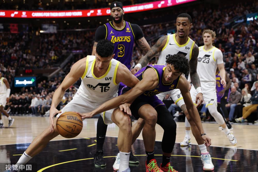 小卡并非逃 小卡并非逃