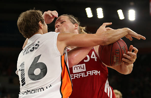 让锋线球员 让锋线球员