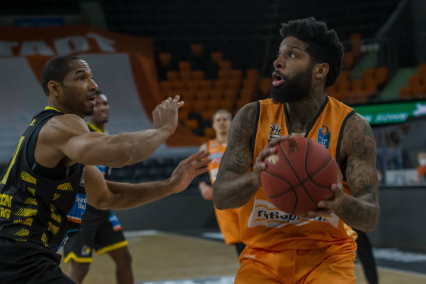 顽强的防守 顽强的防守