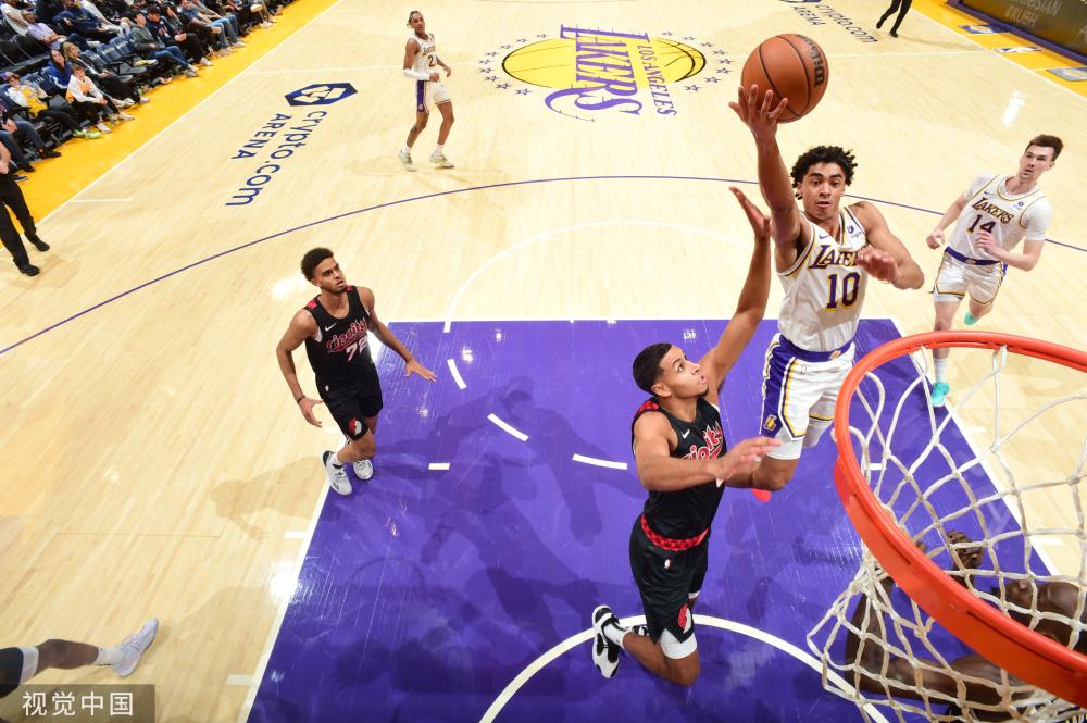 尤其是在通 尤其是在通