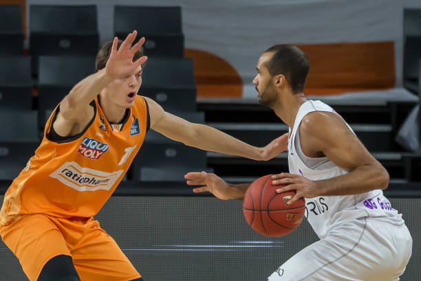 球队在逆境 球队在逆境