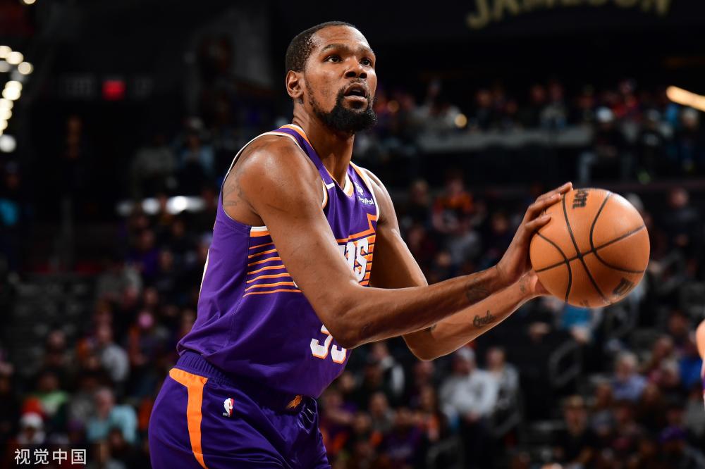 球员都在这 球员都在这