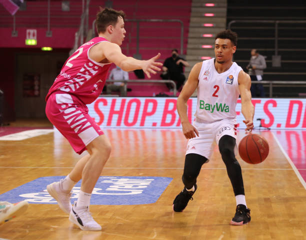 他是那种即 他是那种即